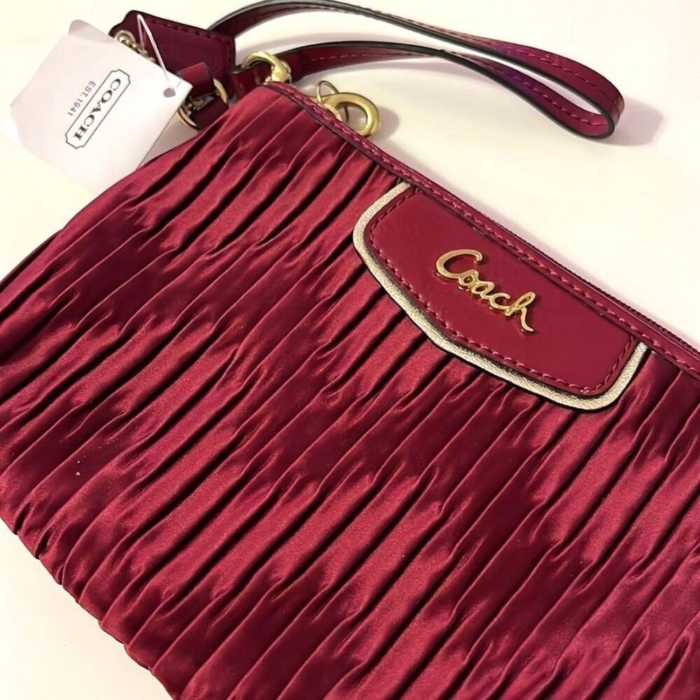 Coach Ashley Vintage Y2K Satin Burgundy Wristlet Red Pleated Clutch Bag Glam New